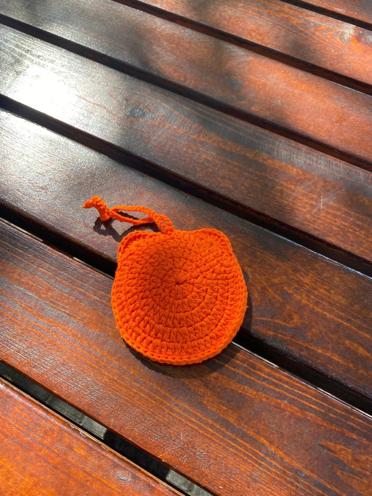 Handmade Crochet AirPods Case, 100% Cotton Yarn Earphone Pouch & Cute Bag Charm, Protective Cover Gift for Her