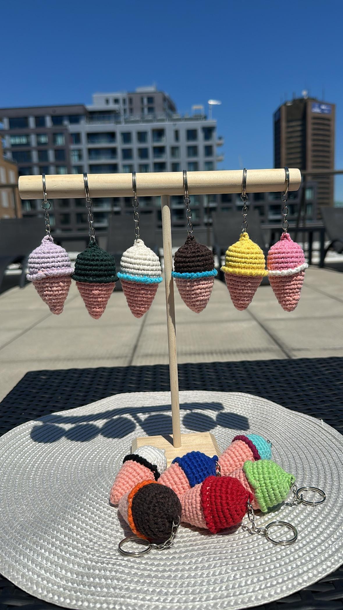 Handmade Crochet Ice Cream Keychain, Cute Cotton Yarn Charm in Assorted Colors, Fun Gift Idea, Small Bag or Key Ring Accessory
