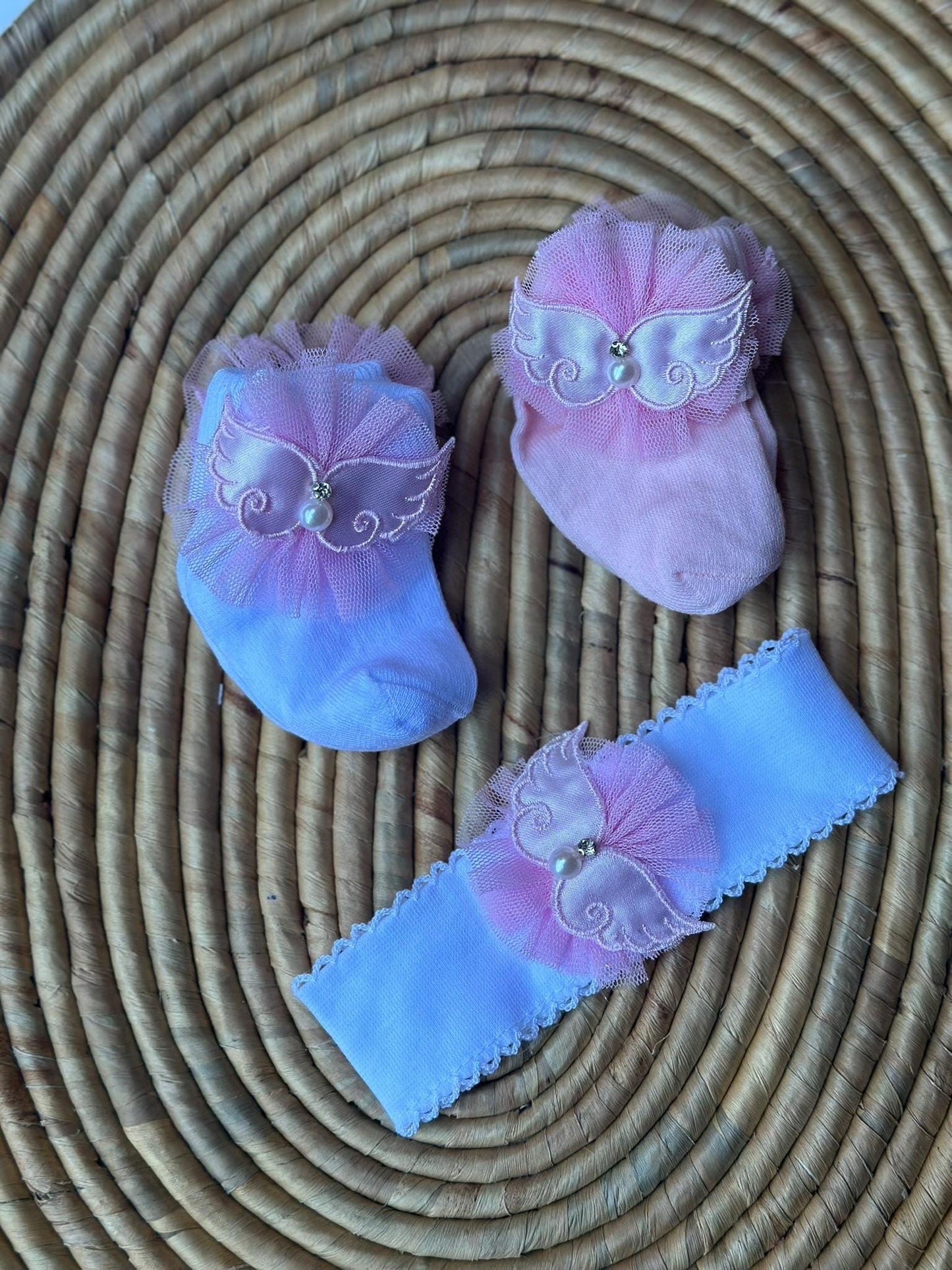 Newborn Baby Gift Set, 5 Piece Soft Cotton Socks and Hairbands, Adorable Handmade Accessories for Baby Girls and Boys
