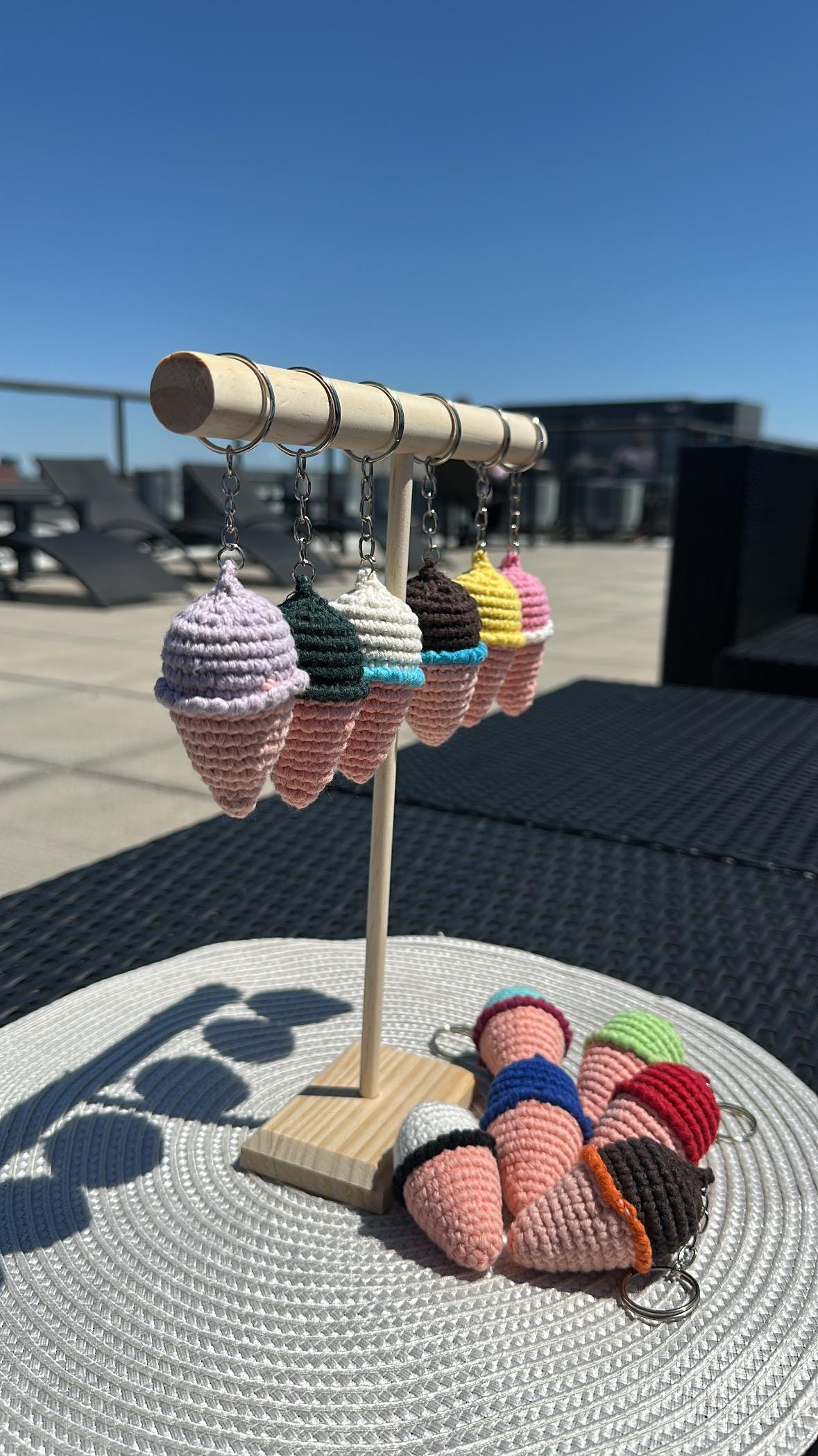 Handmade Crochet Ice Cream Keychain, Cute Cotton Yarn Charm in Assorted Colors, Fun Gift Idea, Small Bag or Key Ring Accessory