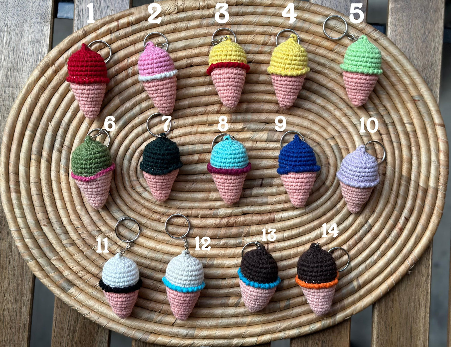 Handmade Crochet Ice Cream Keychain, Cute Cotton Yarn Charm in Assorted Colors, Fun Gift Idea, Small Bag or Key Ring Accessory