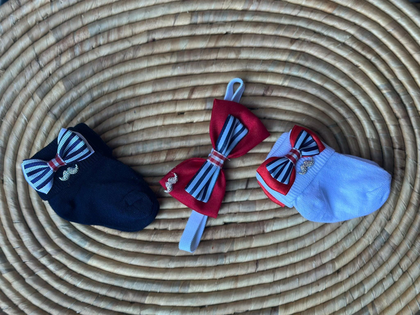 Newborn Baby Gift Set, 5 Piece Soft Cotton Socks and Hairbands, Adorable Handmade Accessories for Baby Girls and Boys