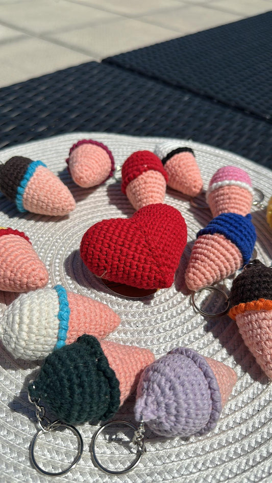 Handmade Crochet Ice Cream Keychain, Cute Cotton Yarn Charm in Assorted Colors, Fun Gift Idea, Small Bag or Key Ring Accessory