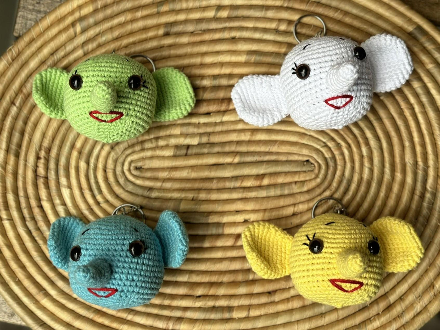 Handmade Elephant Keychain with Sound, Cotton Yarn Plush Keyring, Amigurumi Animal Bag Charm, Cute Elephant Gift