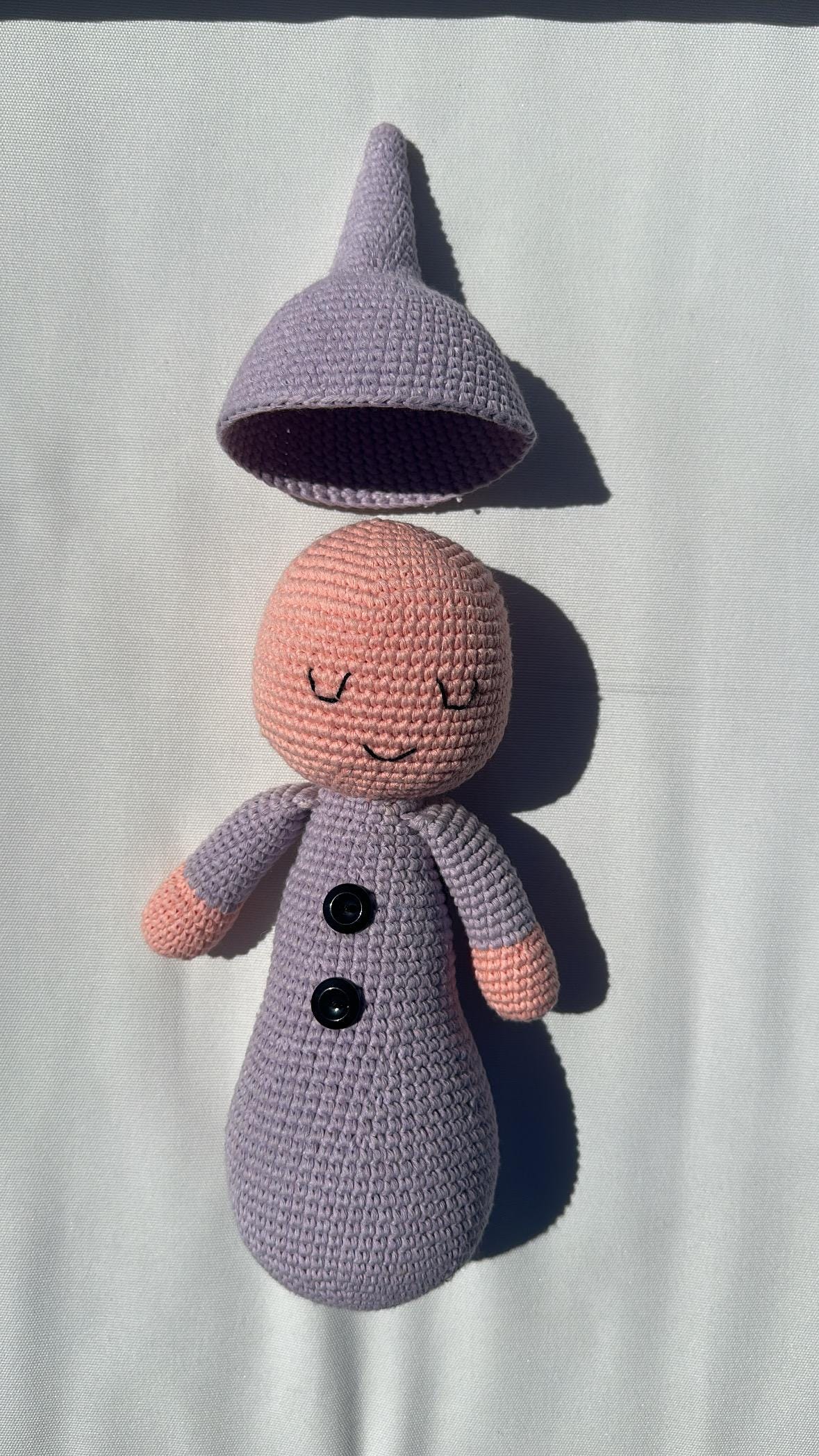 Handmade Sleeping Baby Doll with Adjustable Hat, Cotton Yarn Baby Toy, Newborn Gift, Soft Crochet Doll for Nursery
