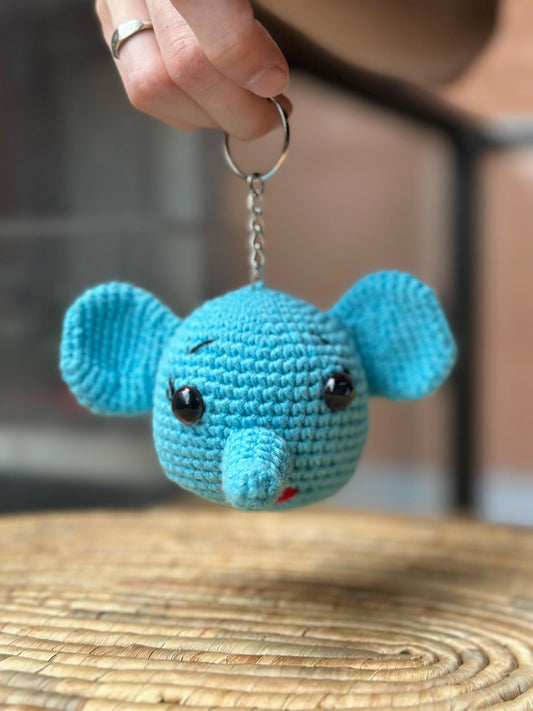 Handmade Elephant Keychain with Sound, Cotton Yarn Plush Keyring, Amigurumi Animal Bag Charm, Cute Elephant Gift