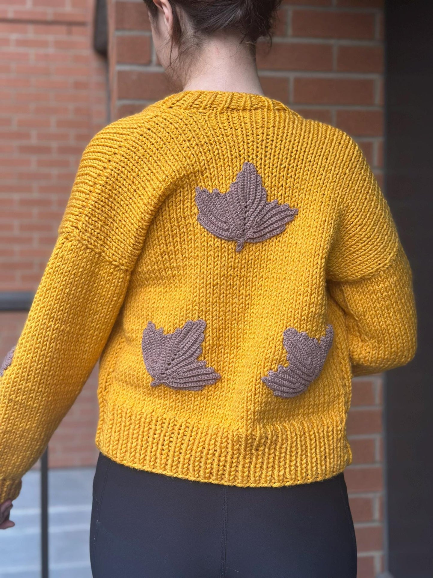 Hand-Knitted Maple Leaf Cardigan - 100% Cotton - Canadian Spirit, Leaf Embroidery Sweater, Crochet Canada Flag Gifts, Knitting